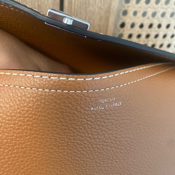 Toteme t lock large bag - Picture 4 of 14